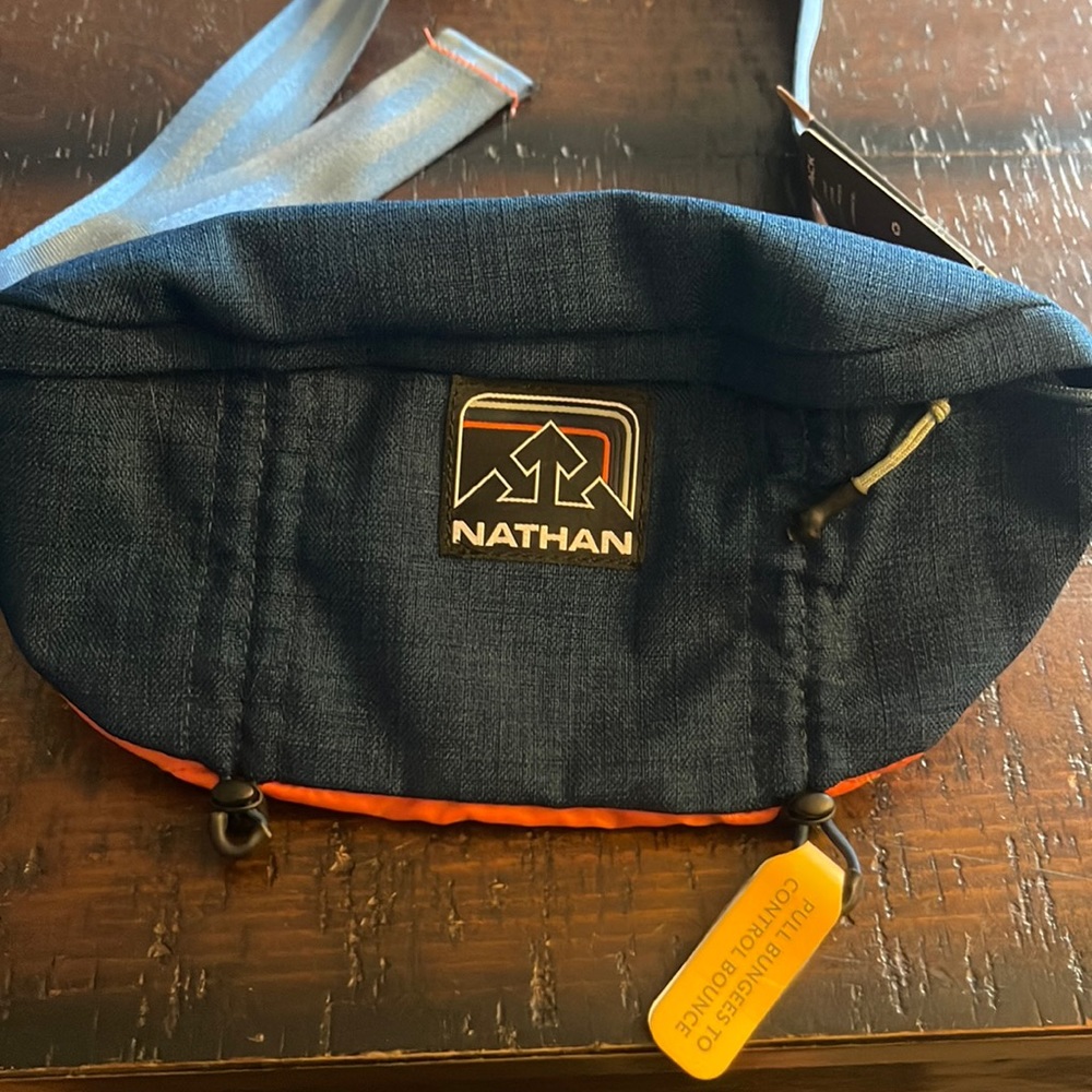 Nathan’s runner Fanny pack NWT